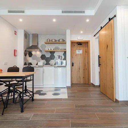 Roots Lejlighedshotel 4*