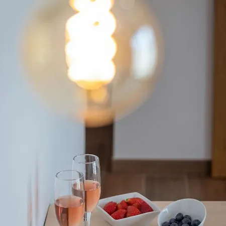 Aparthotel Roots 4*