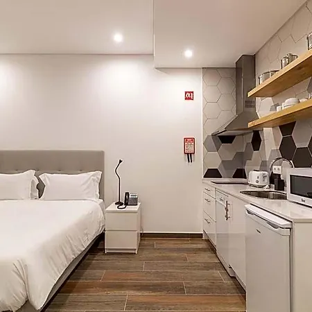 Aparthotel Roots