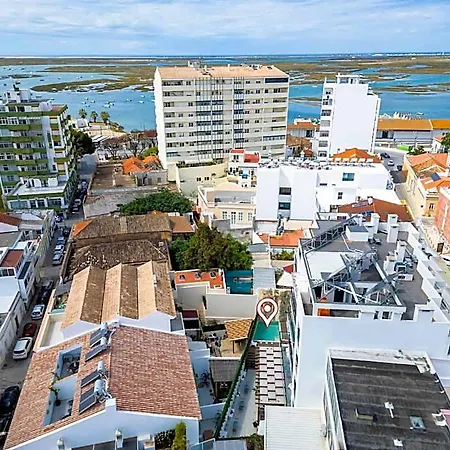 Roots 4* Faro
